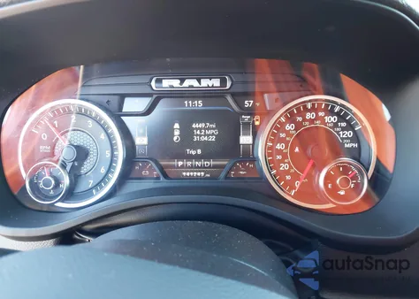 2022 Ram 1500 Laramie 4X4 6'4 Box z USA, uszkodzony, nr VIN 1C6SRFRT2NN262747